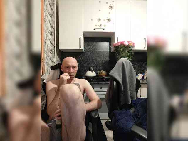 Innokentiy449 Live Webcam on BongaCams