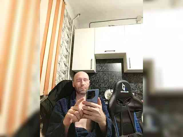 Innokentiy449 webcam