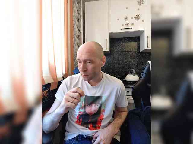 Innokentiy449 webcam