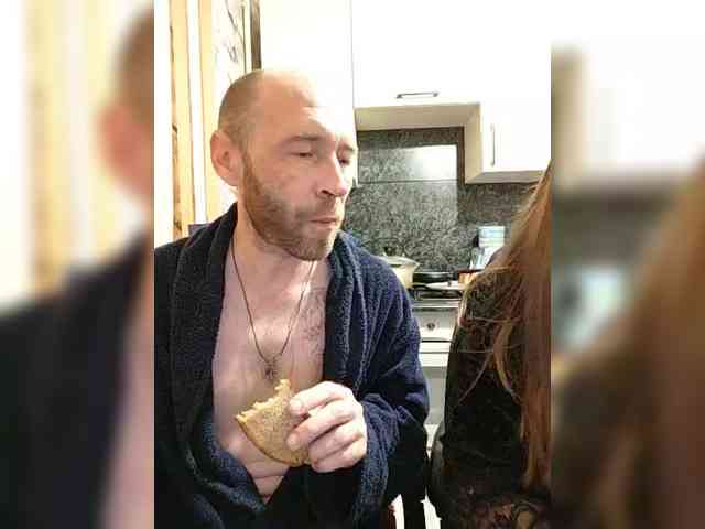 Innokentiy449 Live Webcam on {site_name}