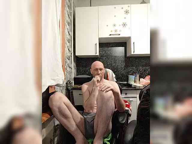 Innokentiy449 webcam