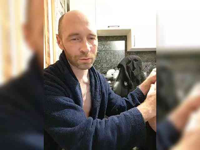 Innokentiy449 webcam