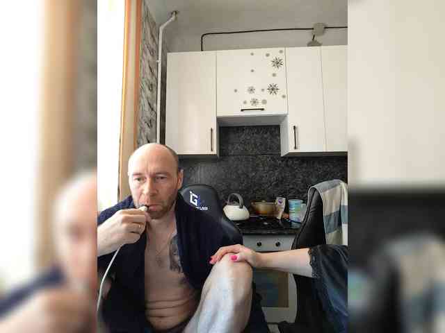 Innokentiy449 Live Webcam on BongaCams