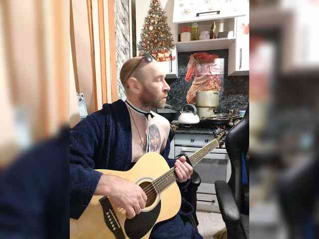 Innokentiy449 Live Webcam on BongaCams