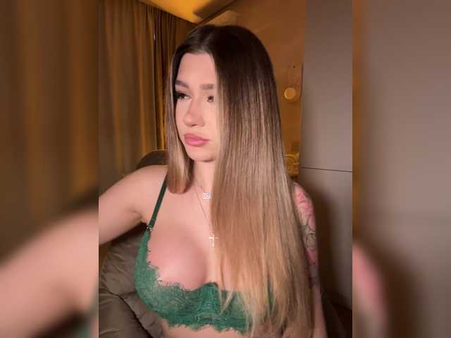 Pekkaboo's BongaCams show and profile