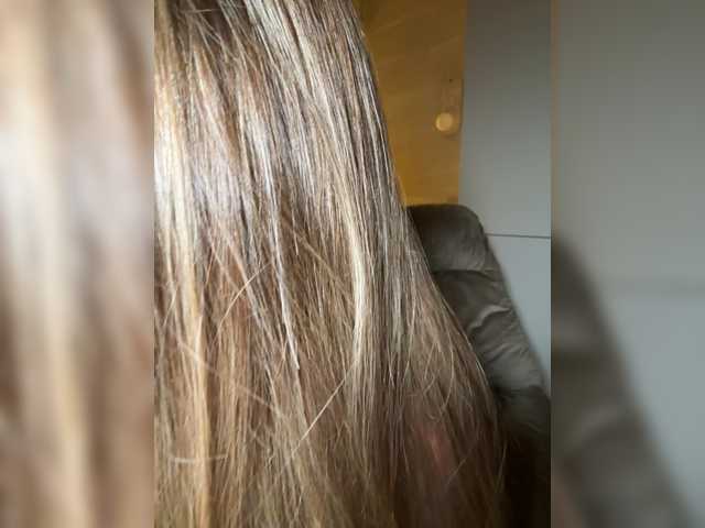 Pekkaboo's BongaCams show and profile