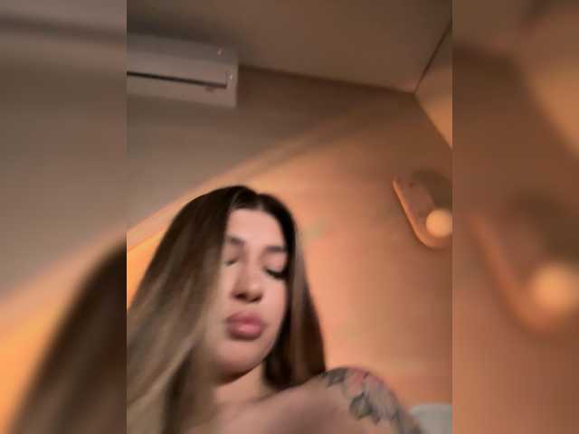 Pekkaboo's BongaCams show and profile