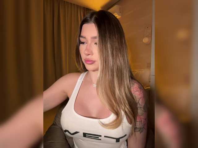 Pekkaboo's BongaCams show and profile