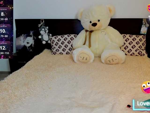 Saragrend1 Live Cam on BongaCams