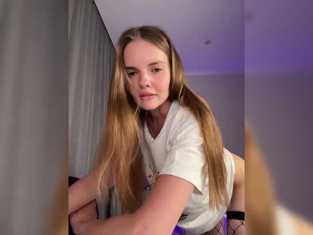 MarilynFord Live Webcam on BongaCams