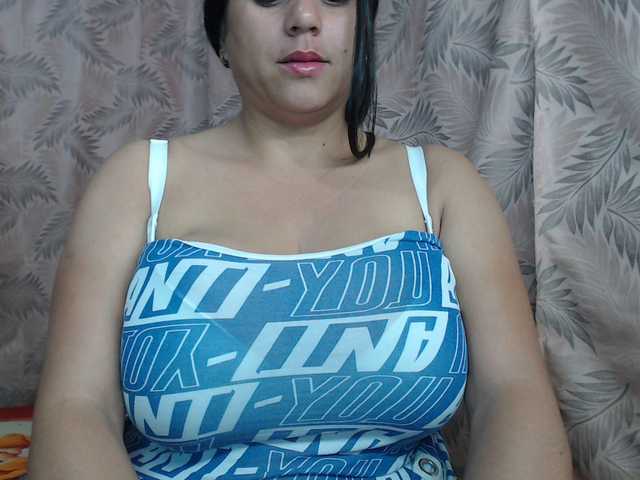 Mariaarredond's BongaCams show and profile