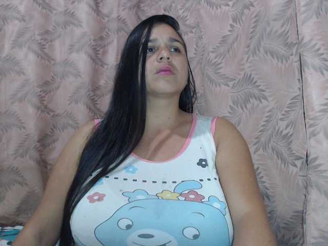 Mariaarredond's BongaCams show and profile