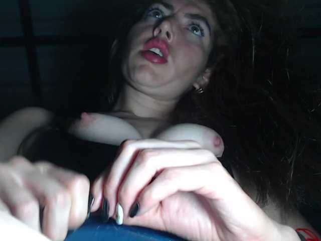 candylovet's BongaCams show and profile