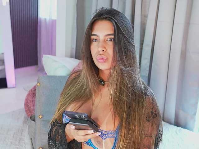 AnitaHaywood's BongaCams show and profile