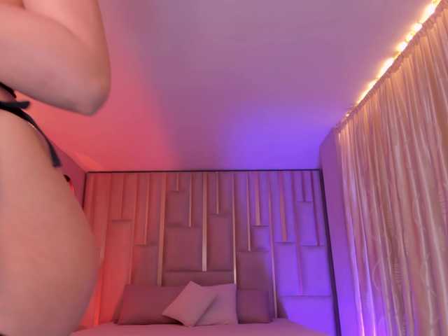 RossieRhoades webcam