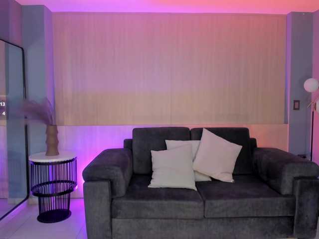  RossieRhoades chat room