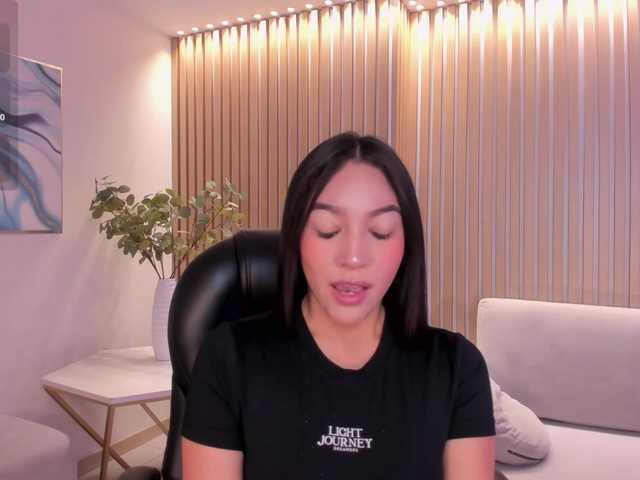 RossieRhoades chat room