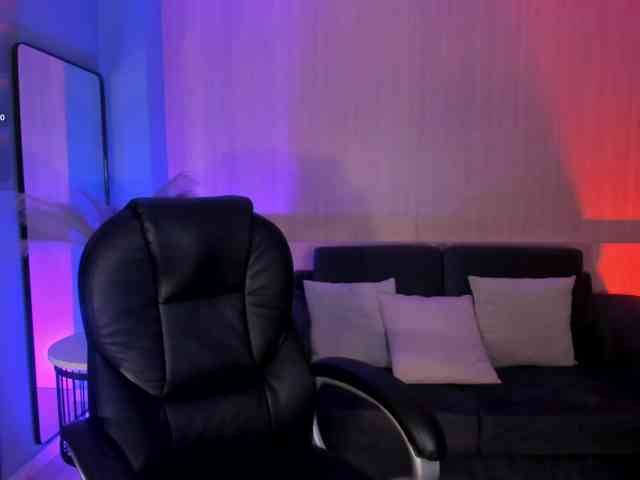 RossieRhoades webcam
