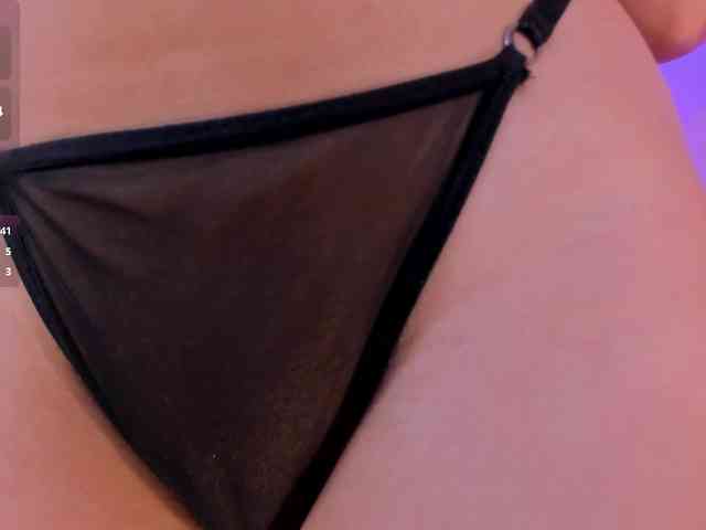 RossieRhoades webcam