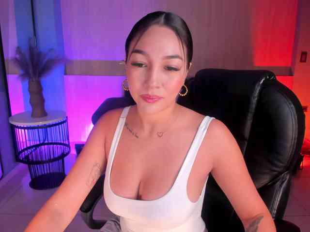 RossieRhoades webcam