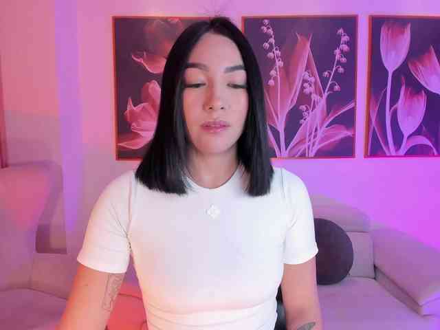 RossieRhoades webcam