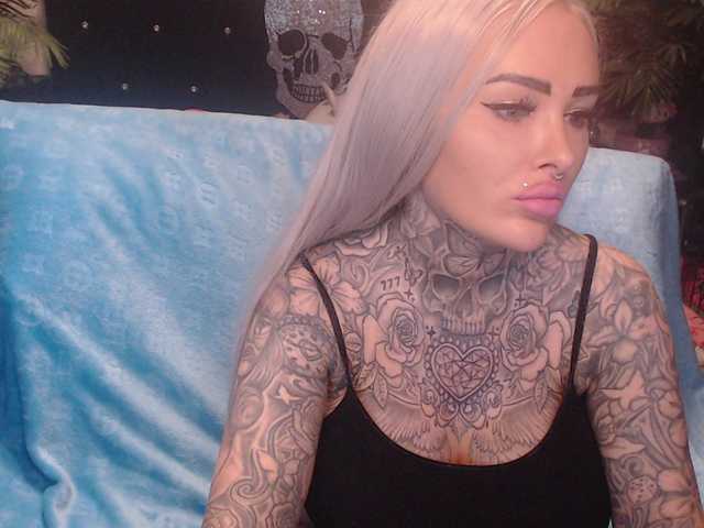 MilaElaine's BongaCams show and profile