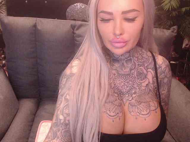 MilaElaine Live Webcam on BongaCams