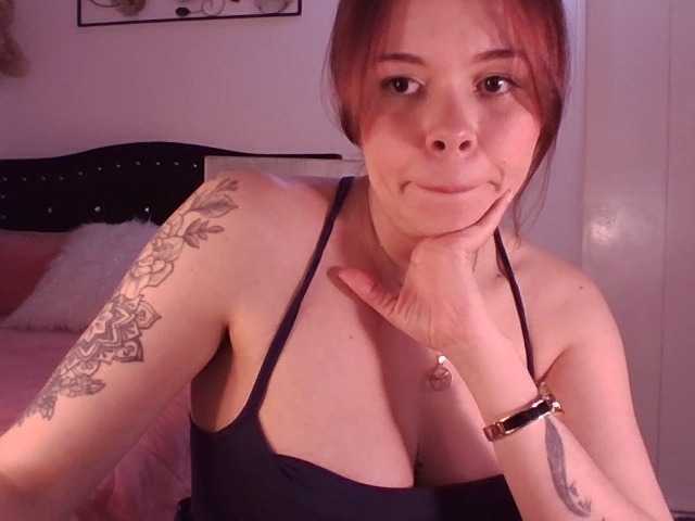 erika18love's BongaCams show and profile