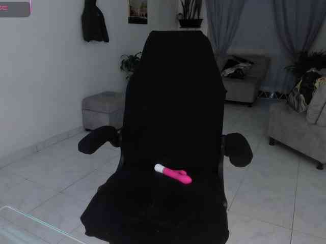 erika18love webcam