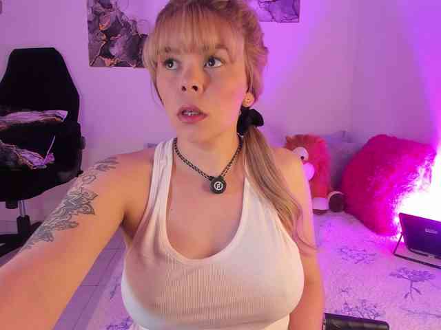 erika18love webcam