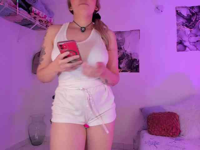 erika18love webcam
