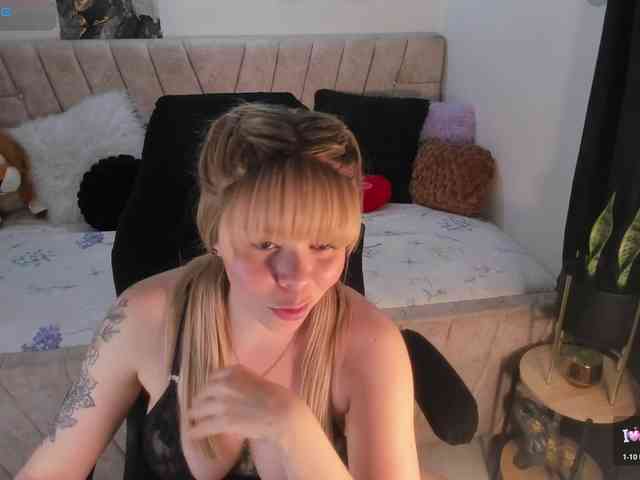 erika18love webcam