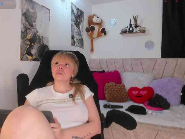 erika18love webcam