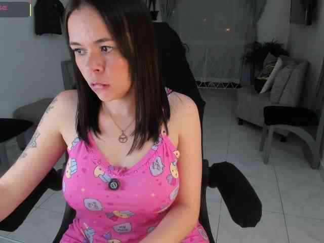 erika18love webcam