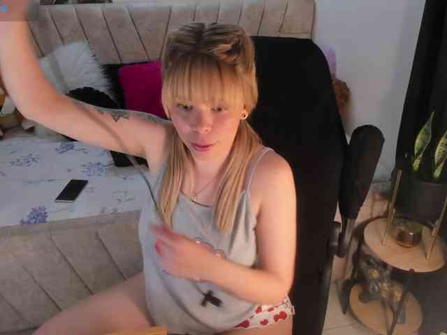 erika18love webcam