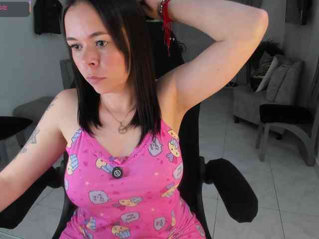 erika18love webcam