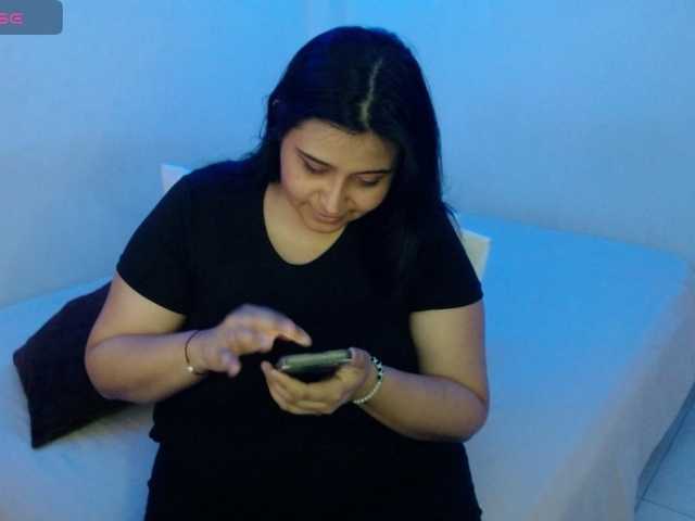 Alyson-'s BongaCams show and profile