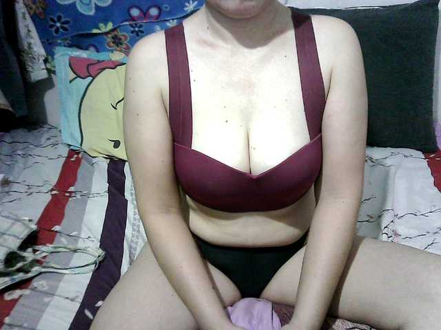 erica-4u's BongaCams show and profile