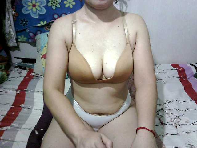 erica-4u's BongaCams show and profile