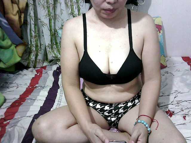 erica-4u's BongaCams show and profile