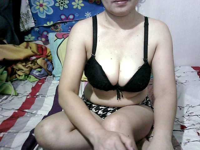 erica-4u's BongaCams show and profile