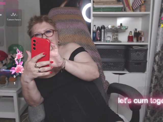 flamepussy's BongaCams show and profile