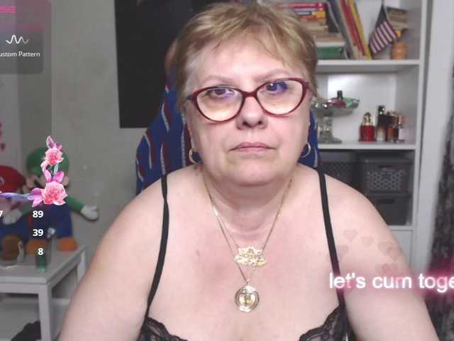 flamepussy's BongaCams show and profile
