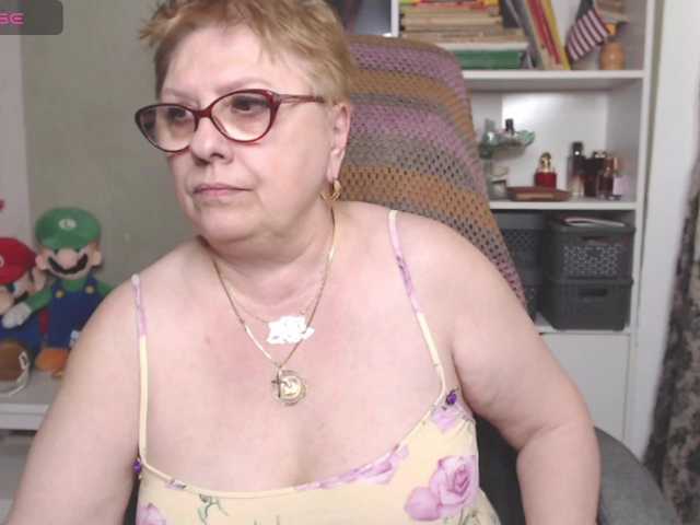 flamepussy's BongaCams show and profile