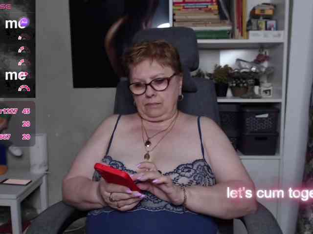 FlamePussy webcam
