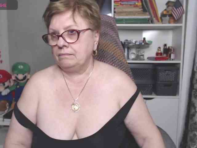 FlamePussy webcam