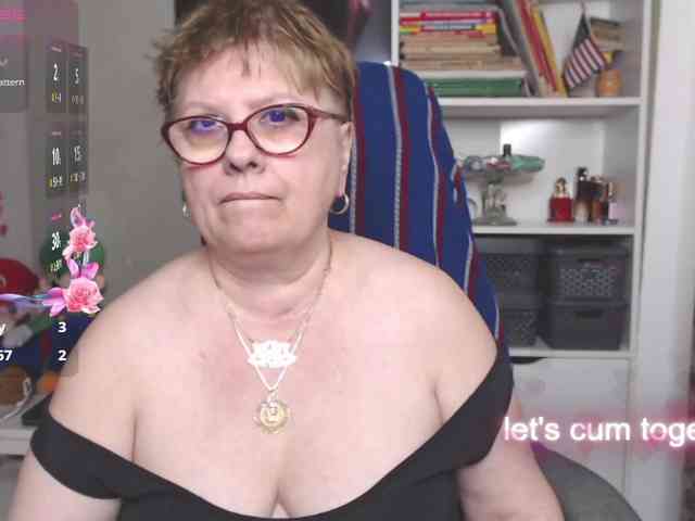 flamepussy Live Webcam on BongaCams