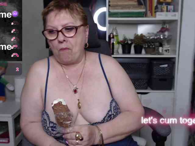 FlamePussy webcam