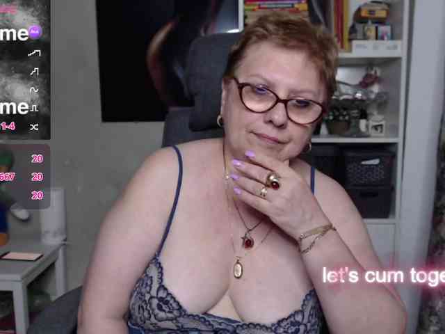 FlamePussy webcam