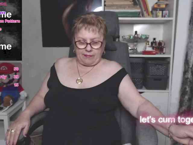 flamepussy Live Webcam on BongaCams